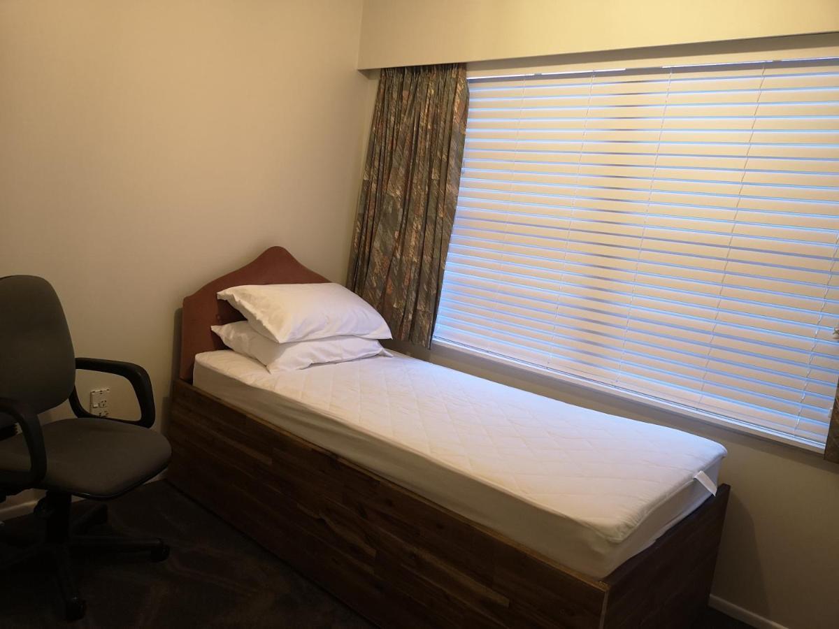 Cheerful 4 Bedroom Holiday Home โรโตรัว ภายนอก รูปภาพ