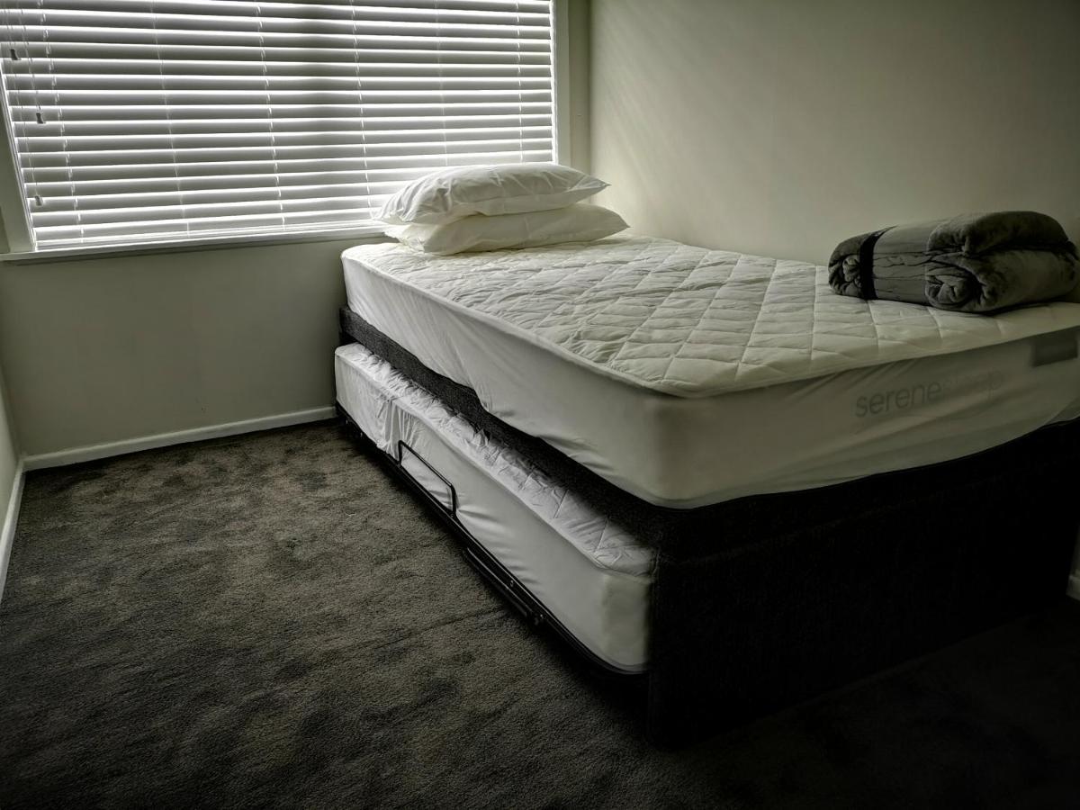 Cheerful 4 Bedroom Holiday Home โรโตรัว ภายนอก รูปภาพ